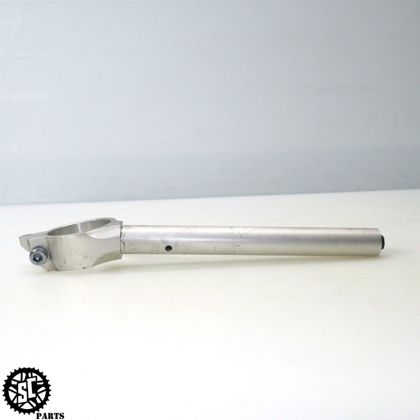 15-24 YAMAHA YZF R1 LEFT CLIP ON 2CR-26121-00-00 Y40