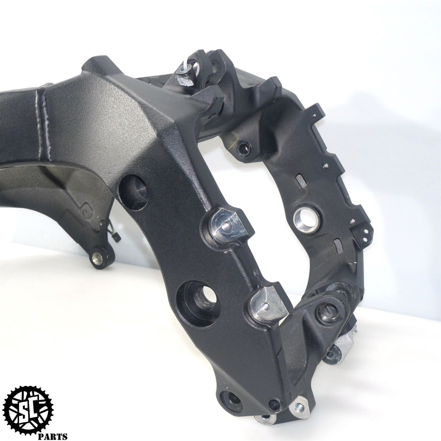 15-24 2019 YAMAHA YZF R1 FRAME CHASSIS *S* Y40