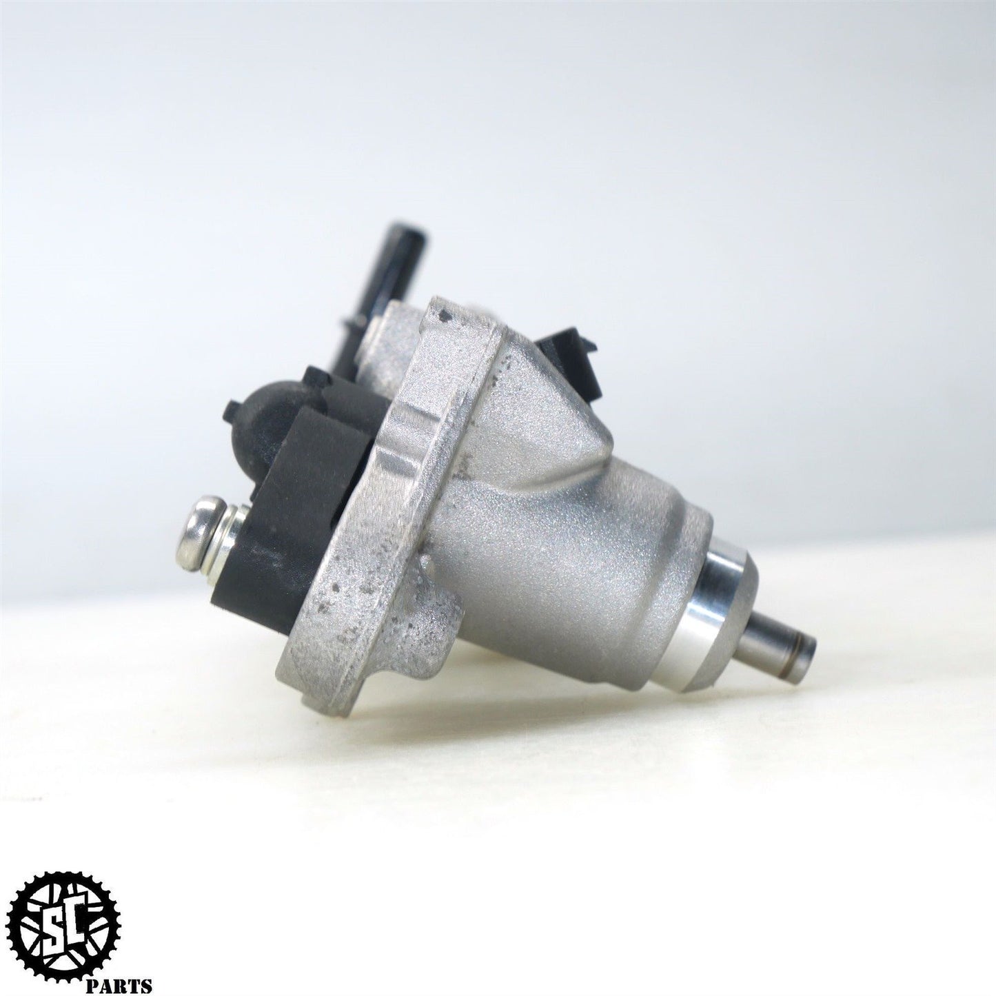 2022 MV AGUSTA BRUTALE 800RR SECONDARY FUEL INJECTORS MV06000602 A2