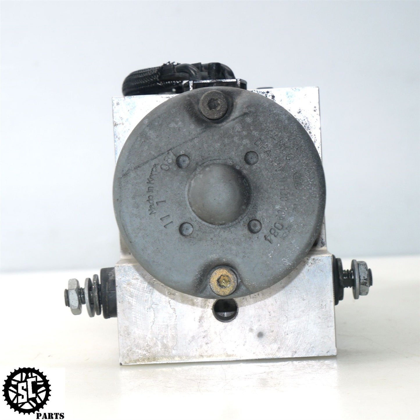 2001-2004 BMW F650GS ABS PUMP MODULE 34512335804 B17