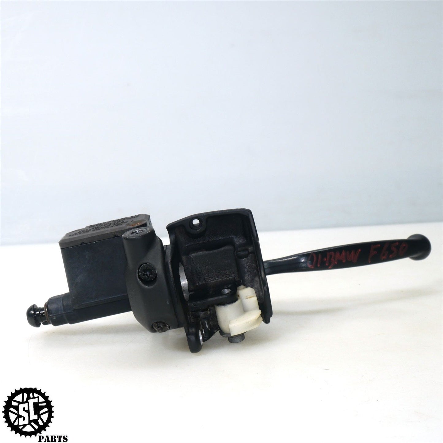 2001-2004 BMW F650GS FRONT BRAKE MASTER CYLINDER LEVER B17