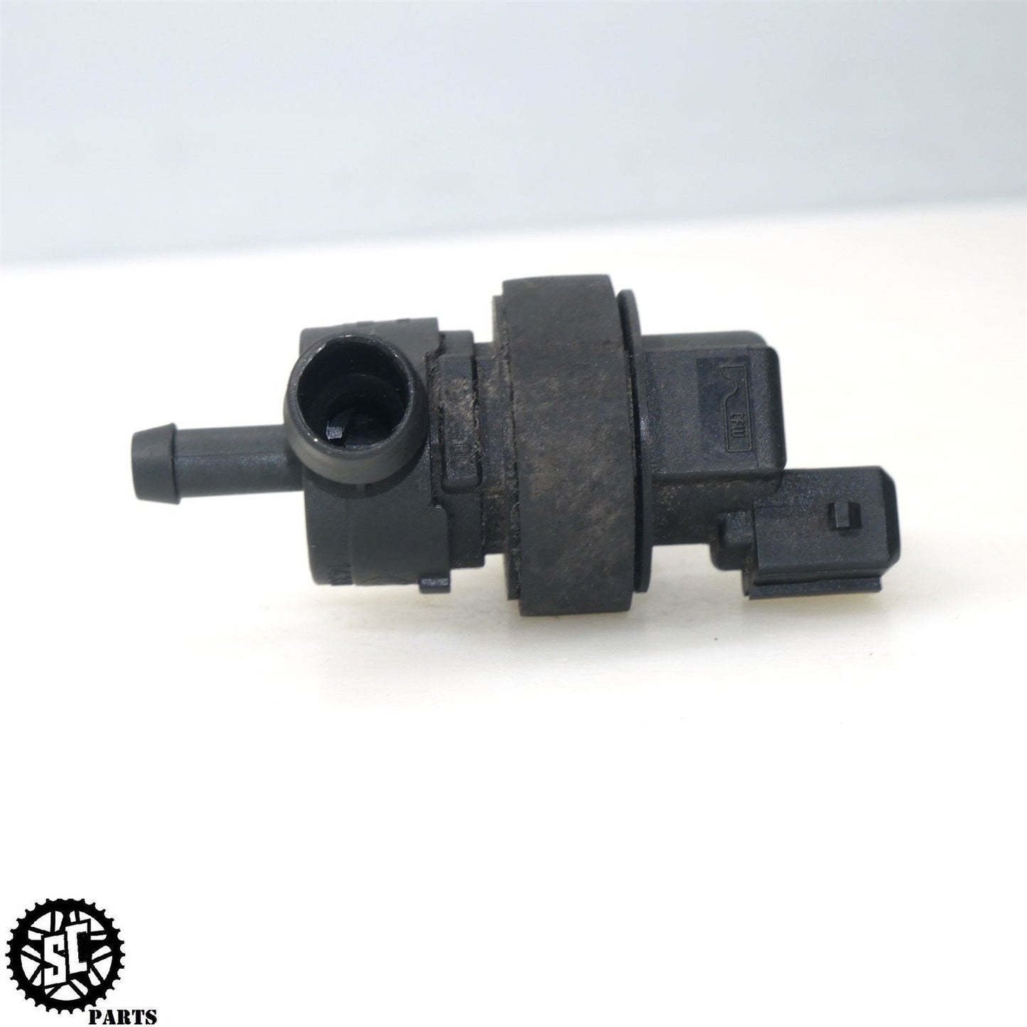 2001-2004 BMW F650GS AIR BREATHER SOLENOID PURGE VALVE B17