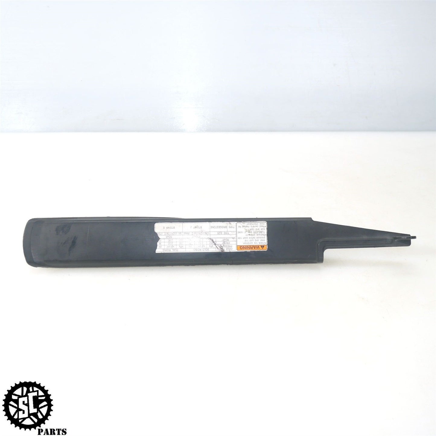 2005 2006 SUZUKI GSXR 1000 CHAIN GUARD UPPER SWINGARM S44