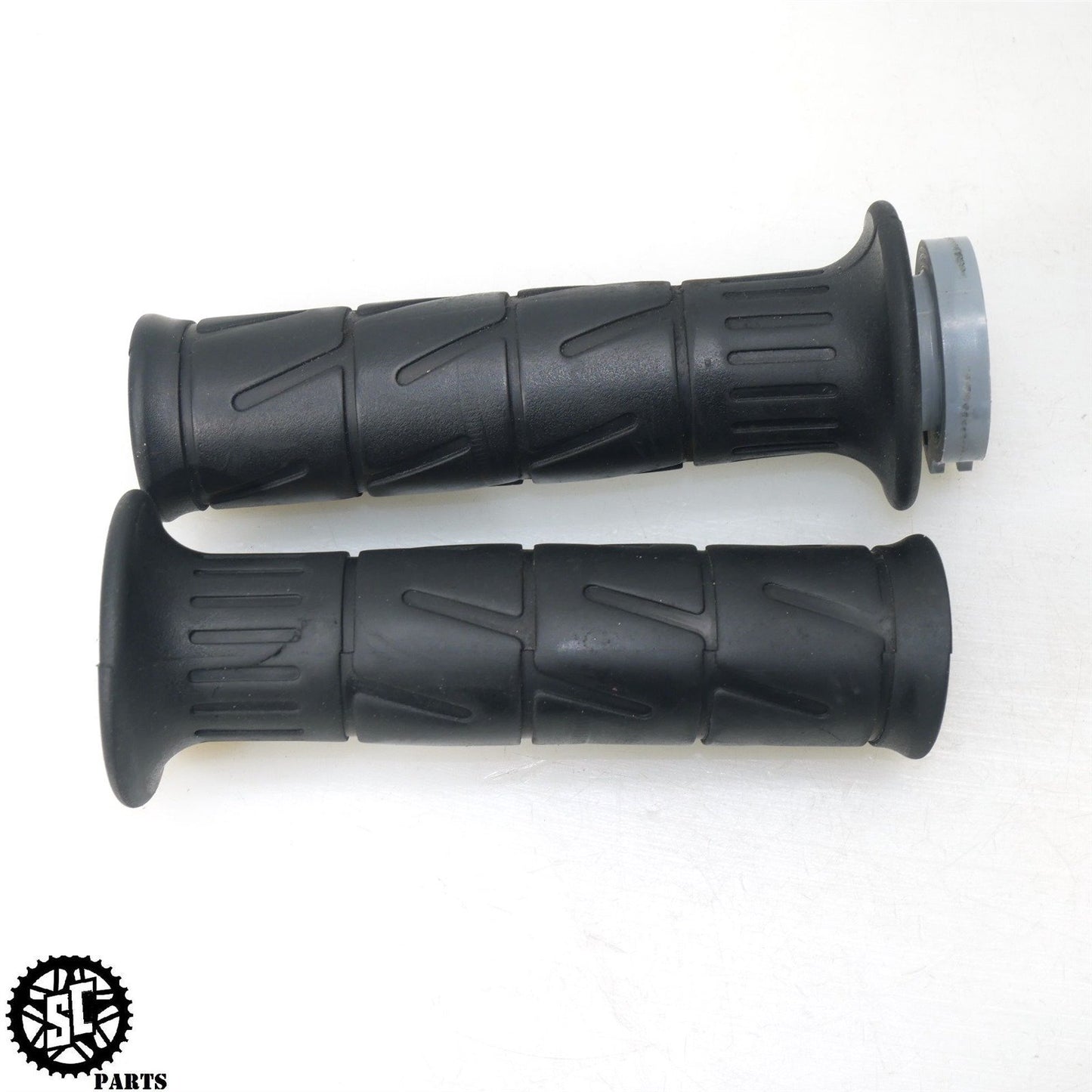 2016 KAWASAKI NINJA ZX14R ZX1400 THROTTLE CONTROL TUBE GRIP K41