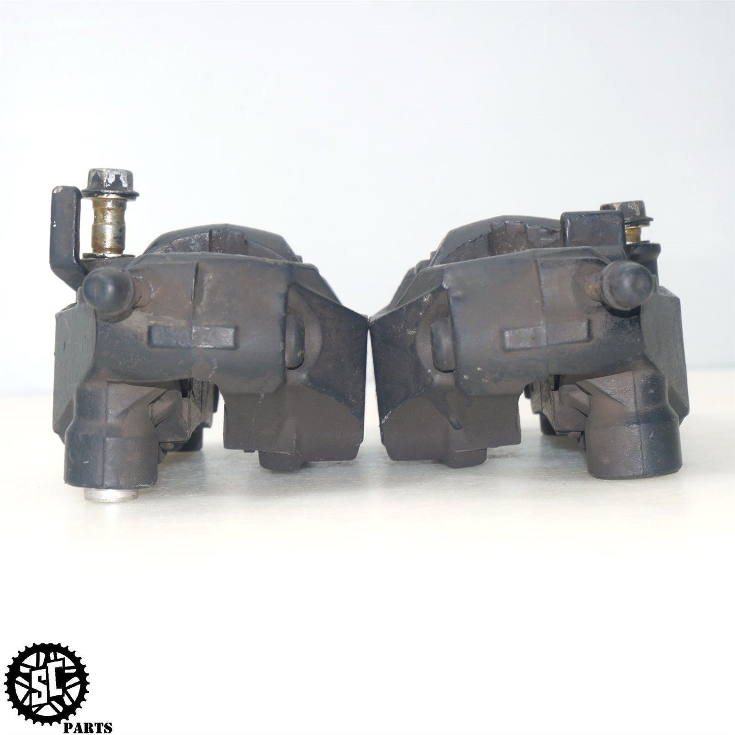 06 07 SUZUKI GSXR 600 750 FRONT BRAKE CALIPERS S37