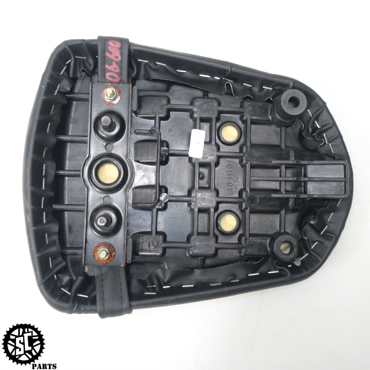 06 07 SUZUKI GSXR 600 750 REAR PASSENGER SEAT S37