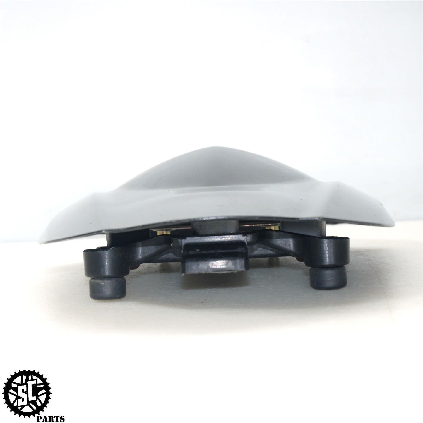 07 08 SUZUKI GSXR 1000 REAR PASSENGER SOLO SEAT COWL COVER S57