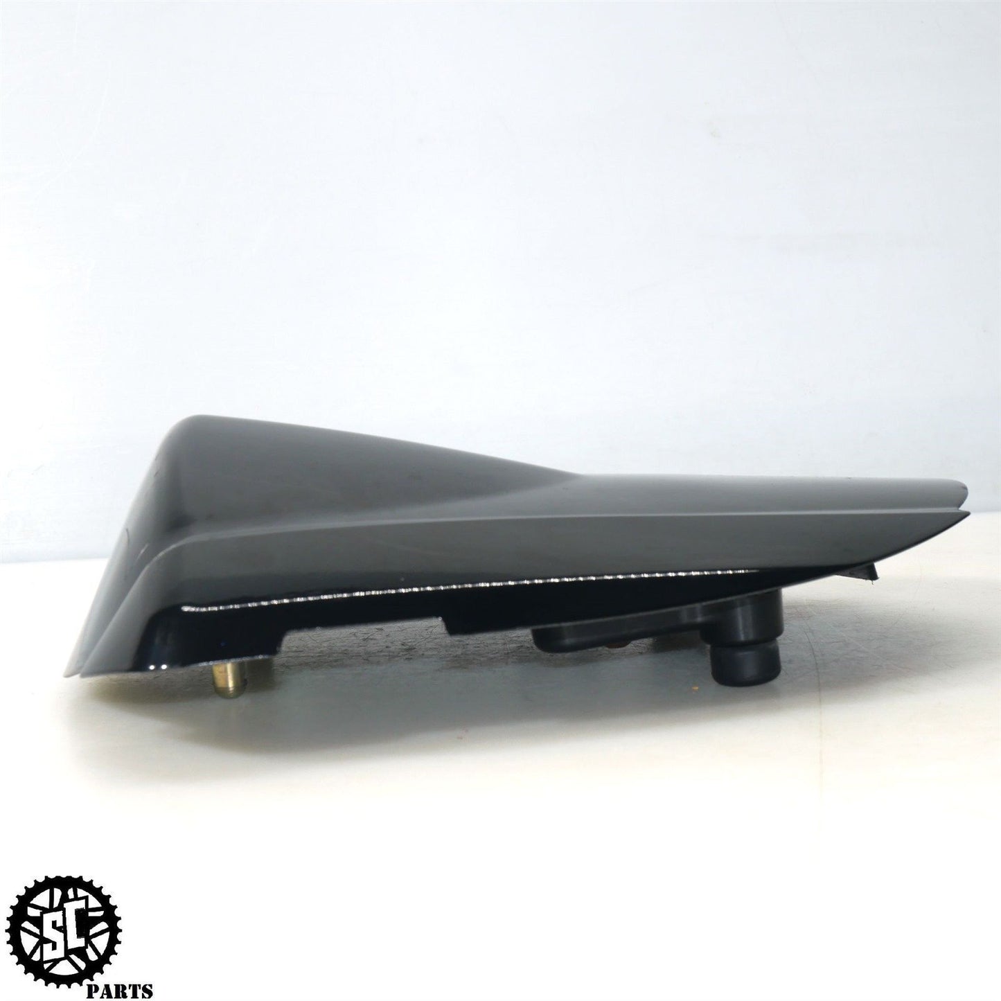 07 08 SUZUKI GSXR 1000 REAR PASSENGER SOLO SEAT COWL COVER S57