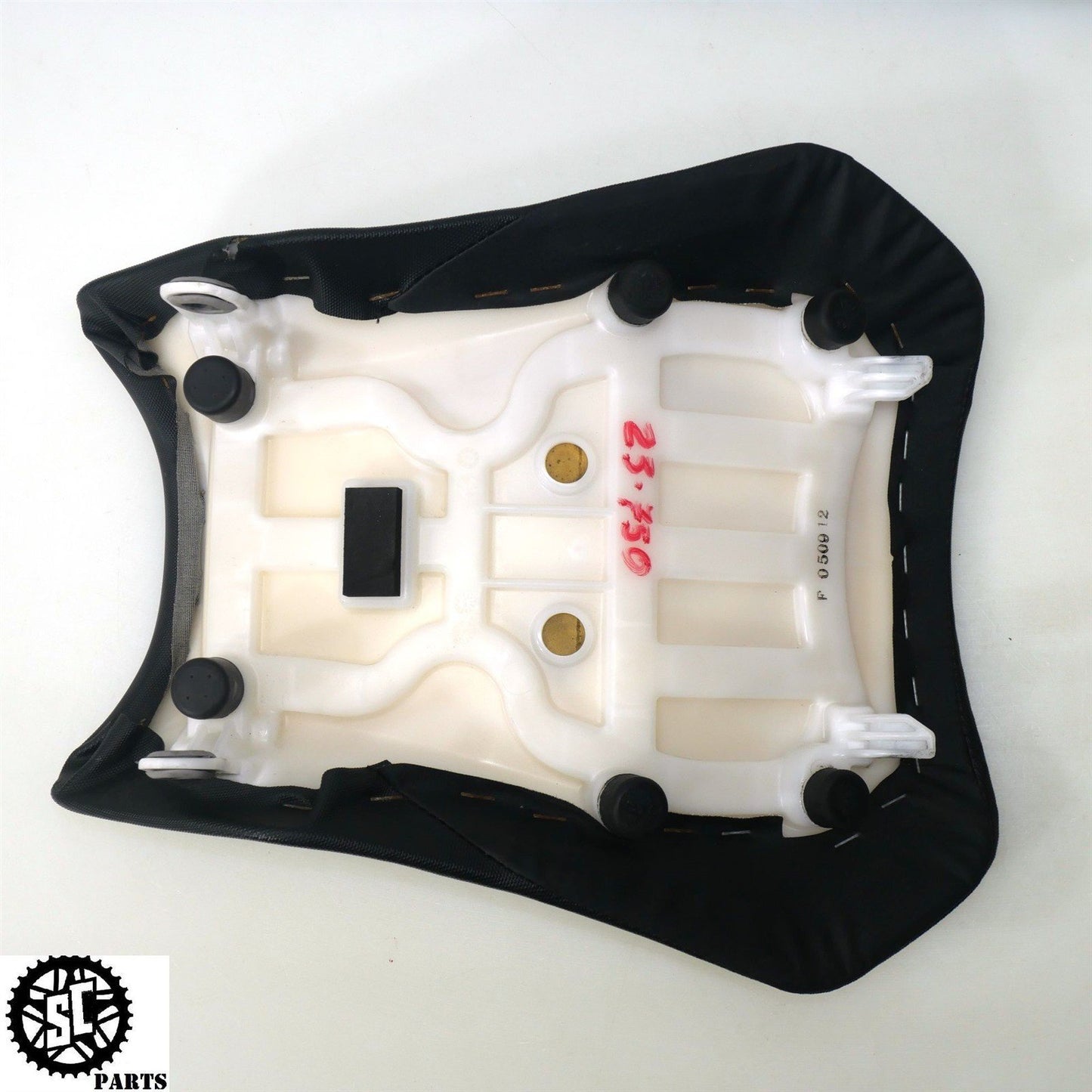 20-23 SUZUKI GSXR 600 750 FRONT SEAT S58