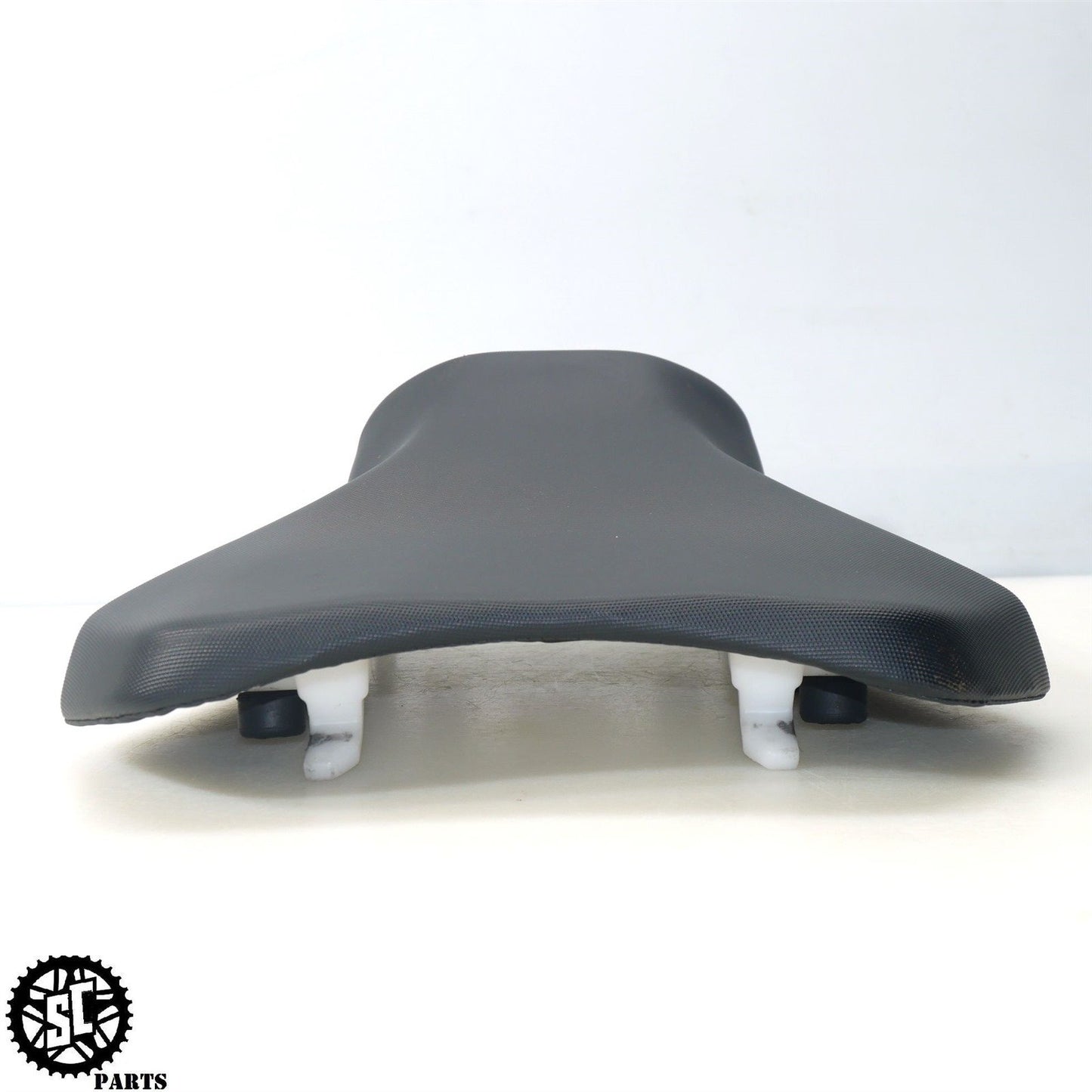 20-23 SUZUKI GSXR 600 750 FRONT SEAT S58