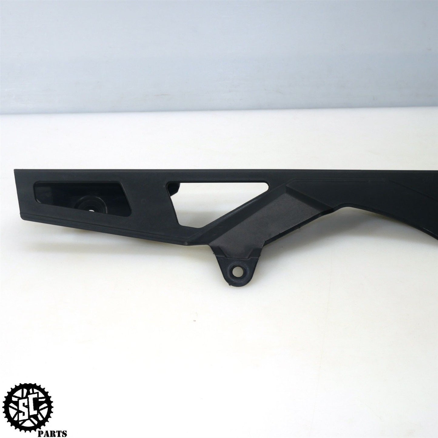 20-23 SUZUKI GSXR 600 750 CHAIN GUARD S58