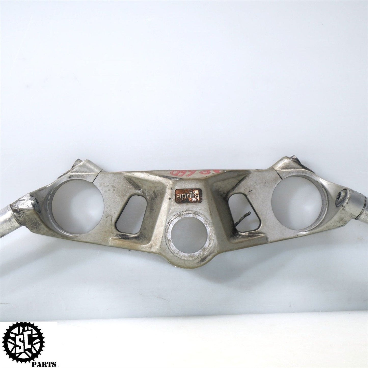 21-23 APRILIA RS660 UPPER TRIPLE TREE CLIP ON LEFT RIGHT 2B005253 A08