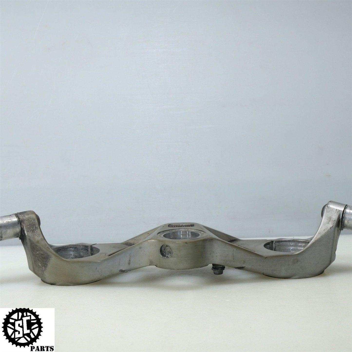 21-23 APRILIA RS660 UPPER TRIPLE TREE CLIP ON LEFT RIGHT 2B005253 A08