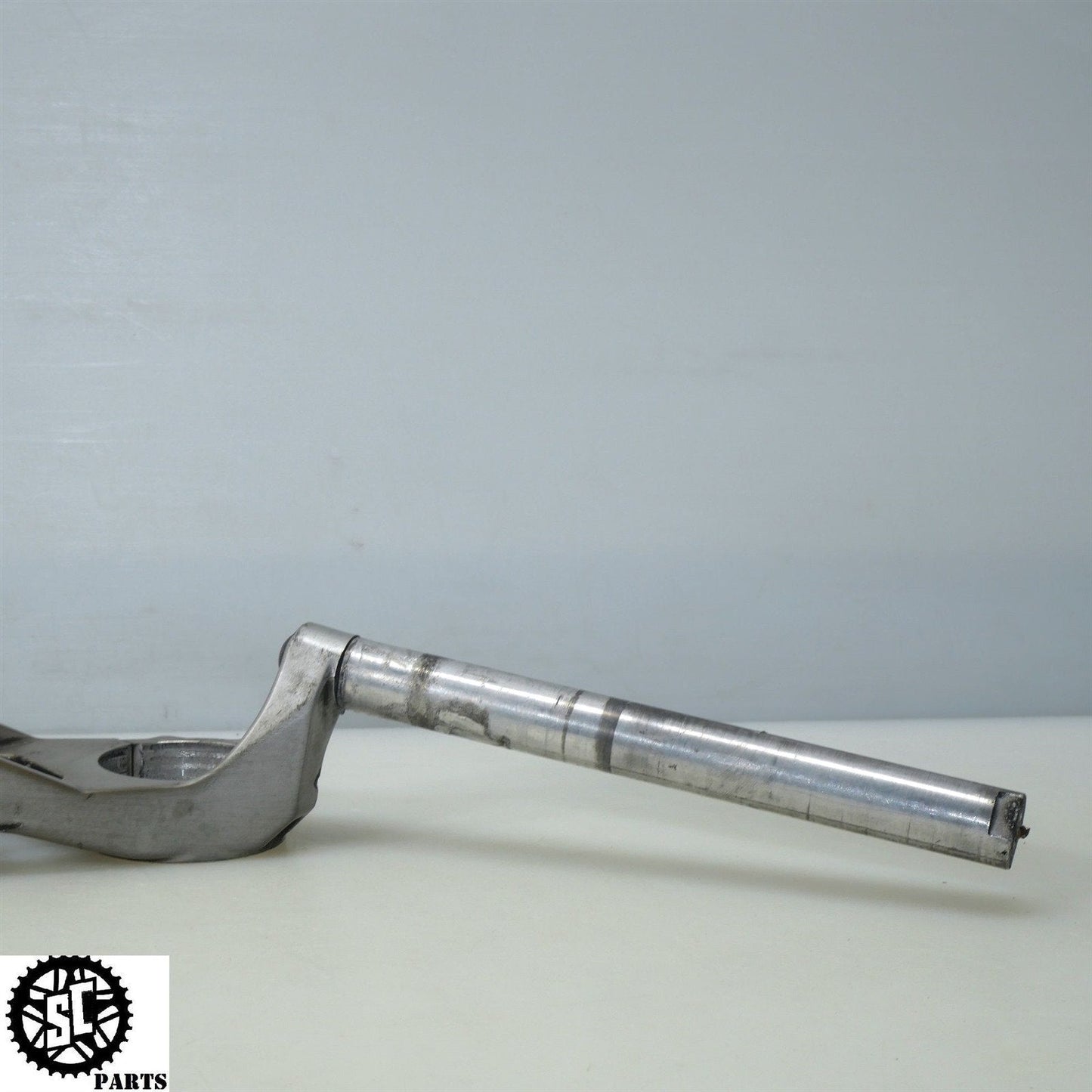 21-23 APRILIA RS660 UPPER TRIPLE TREE CLIP ON LEFT RIGHT 2B005253 A08