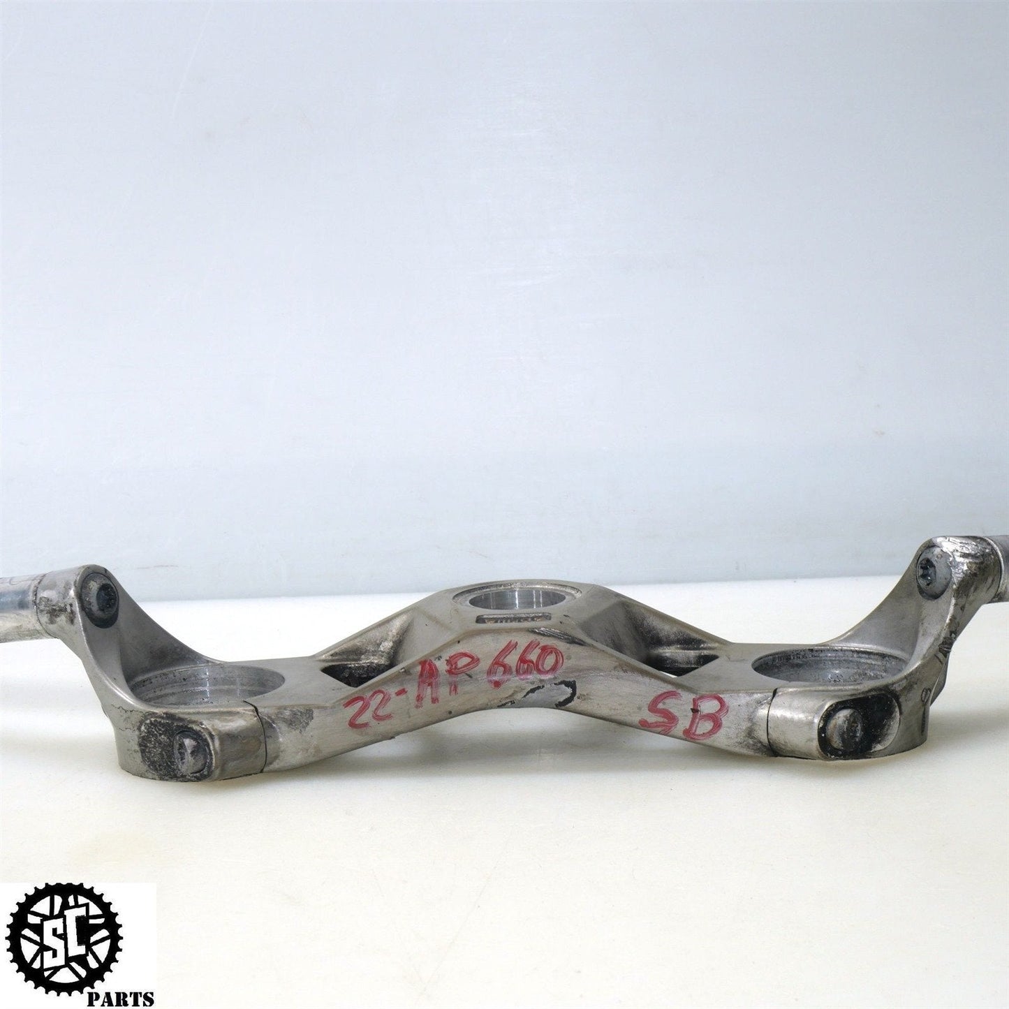 21-23 APRILIA RS660 UPPER TRIPLE TREE CLIP ON LEFT RIGHT 2B005253 A08
