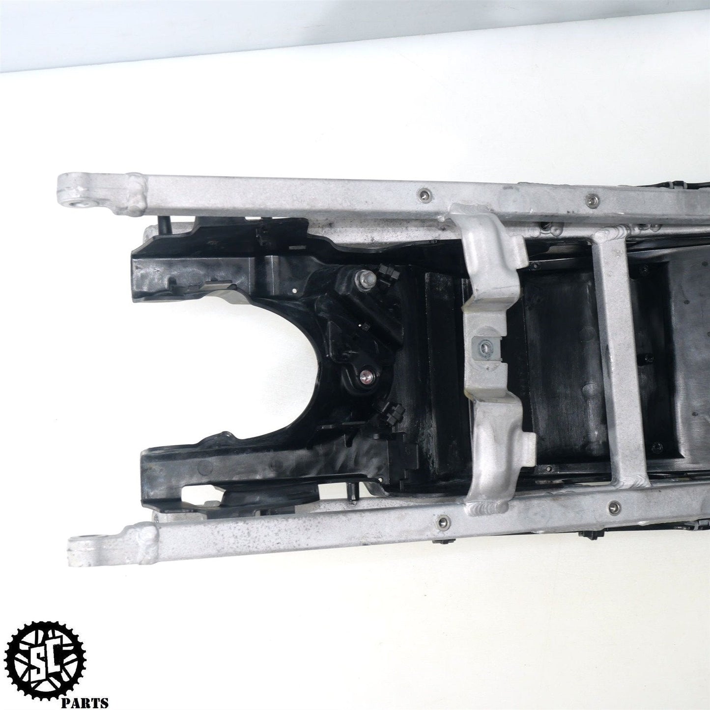 21-23 APRILIA RS660 REAR SUBFRAME TAIL BATTERY TRAY 2B008726 A08