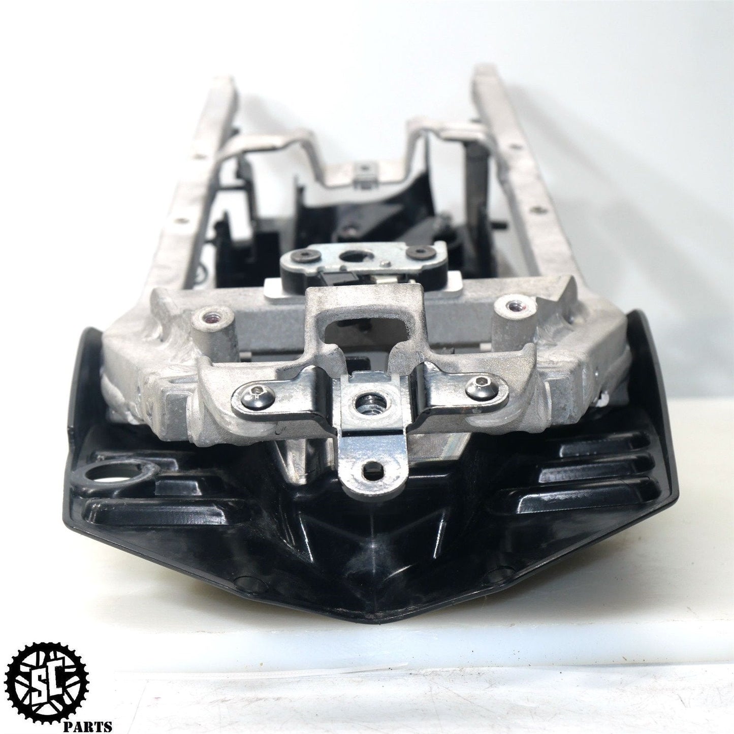 21-23 APRILIA RS660 REAR SUBFRAME TAIL BATTERY TRAY 2B008726 A08
