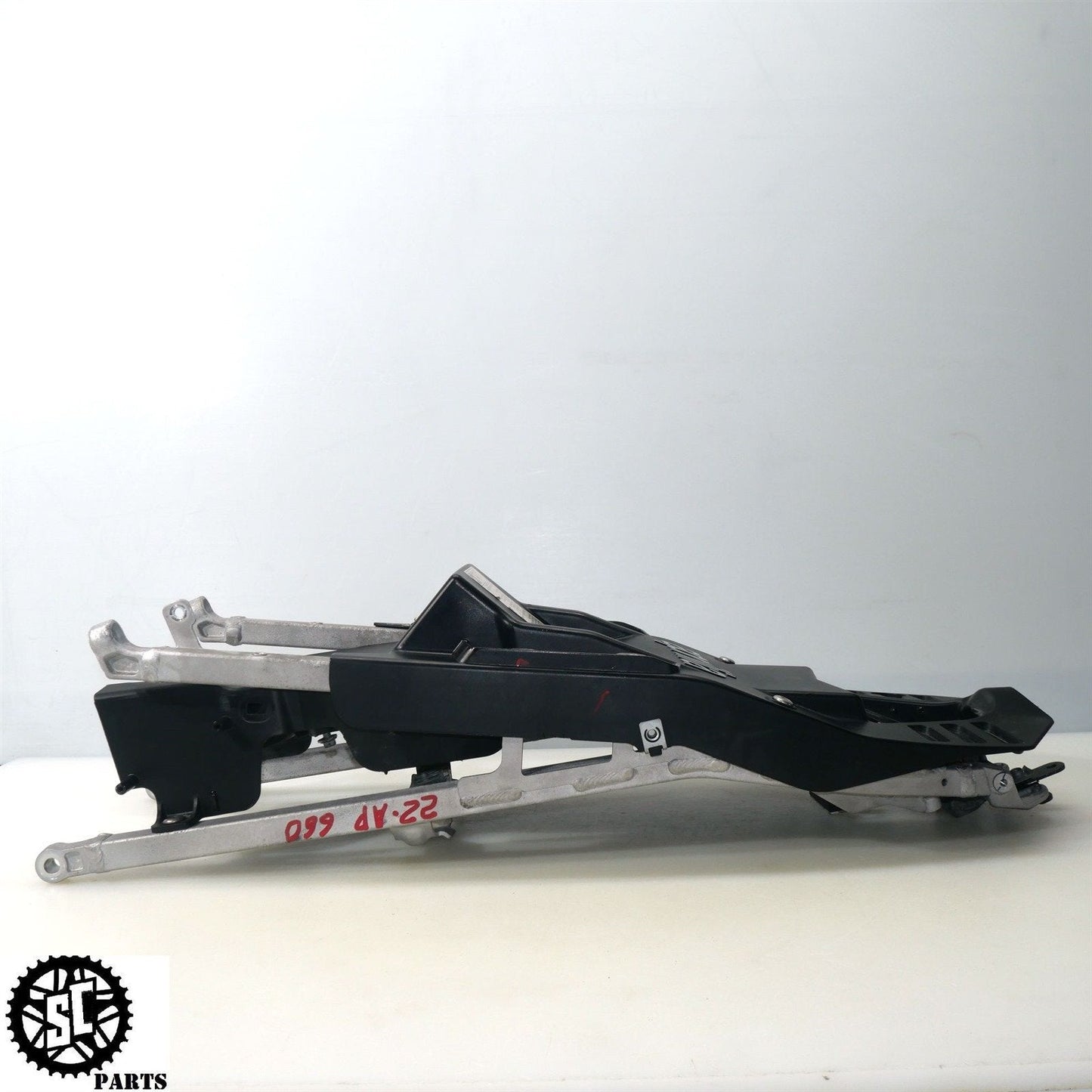 21-23 APRILIA RS660 REAR SUBFRAME TAIL BATTERY TRAY 2B008726 A08