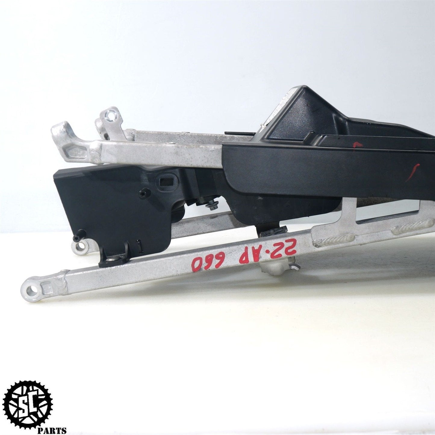 21-23 APRILIA RS660 REAR SUBFRAME TAIL BATTERY TRAY 2B008726 A08