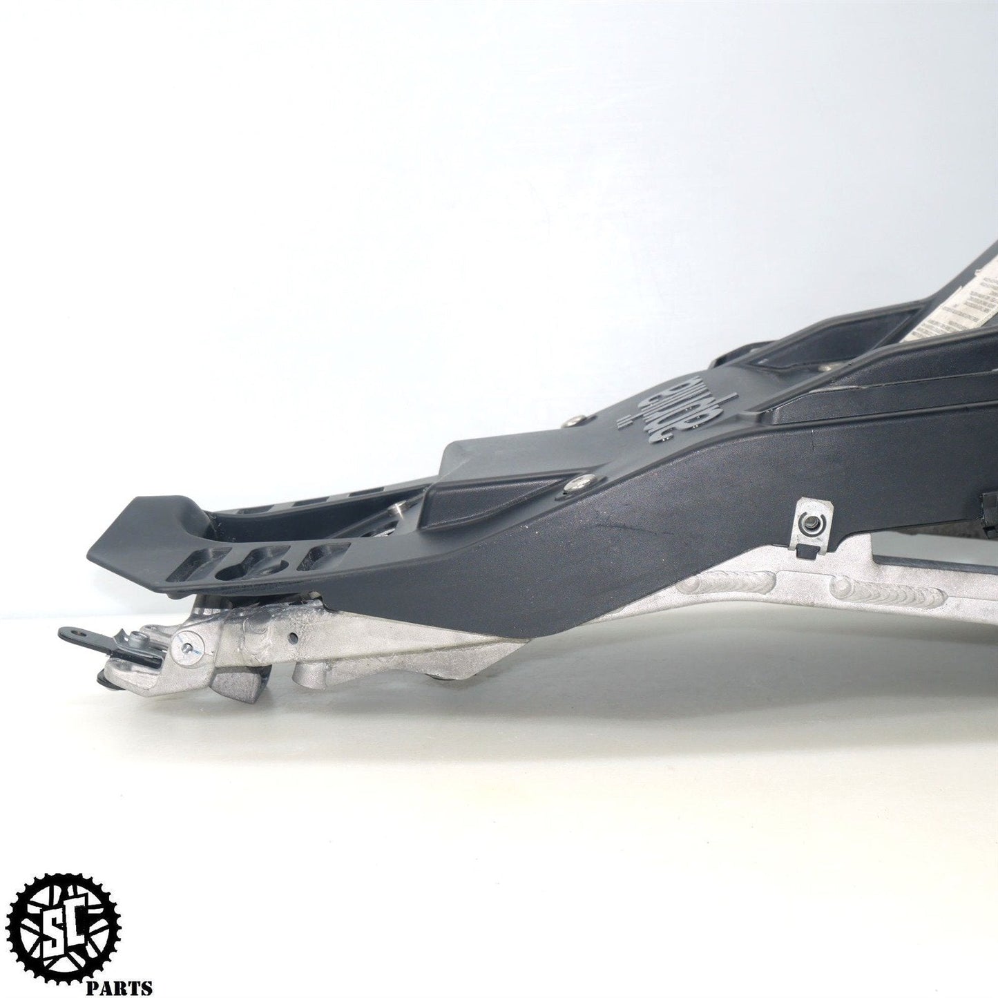 21-23 APRILIA RS660 REAR SUBFRAME TAIL BATTERY TRAY 2B008726 A08
