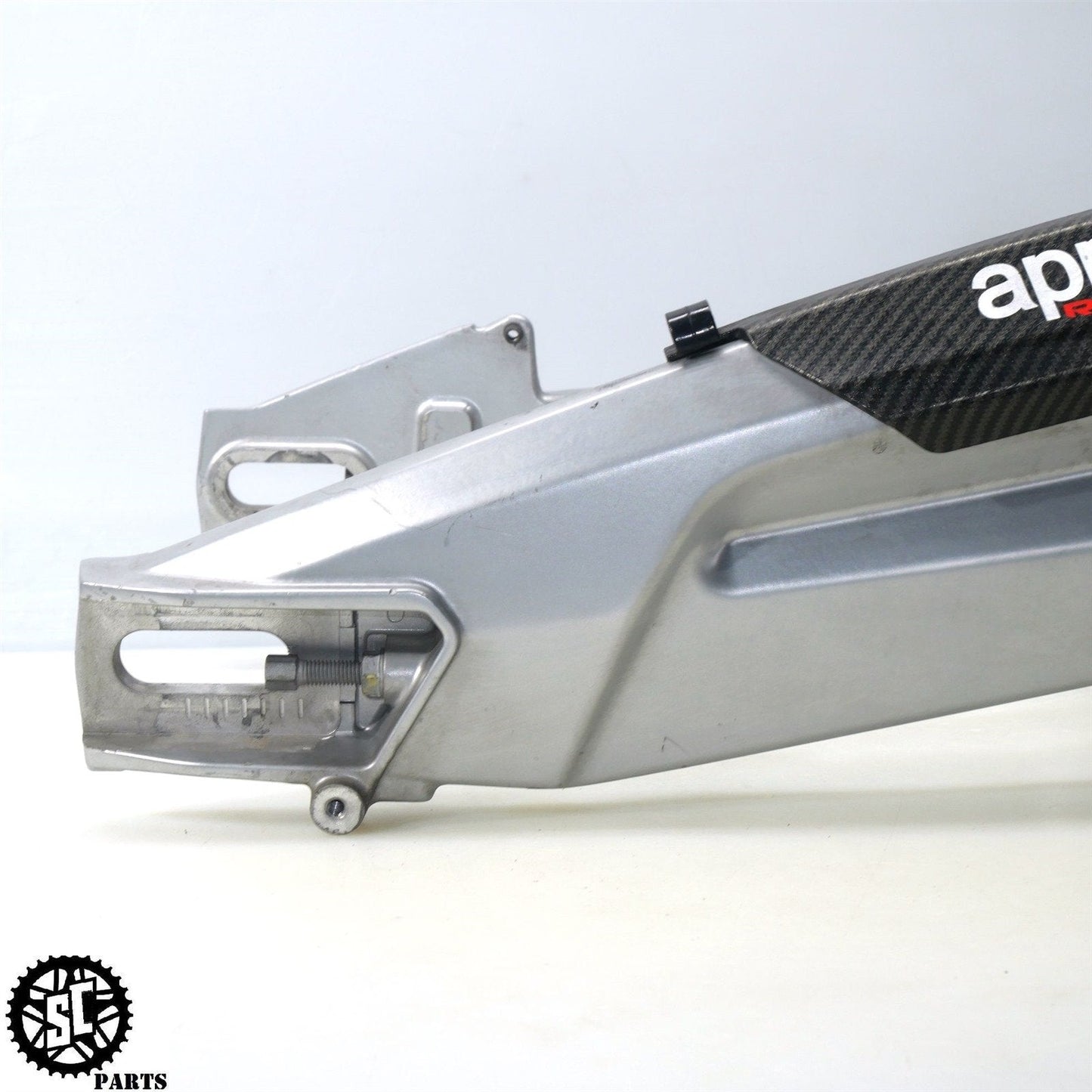 21-23 APRILIA RS660 REAR SWINGARM 2B007756 A08
