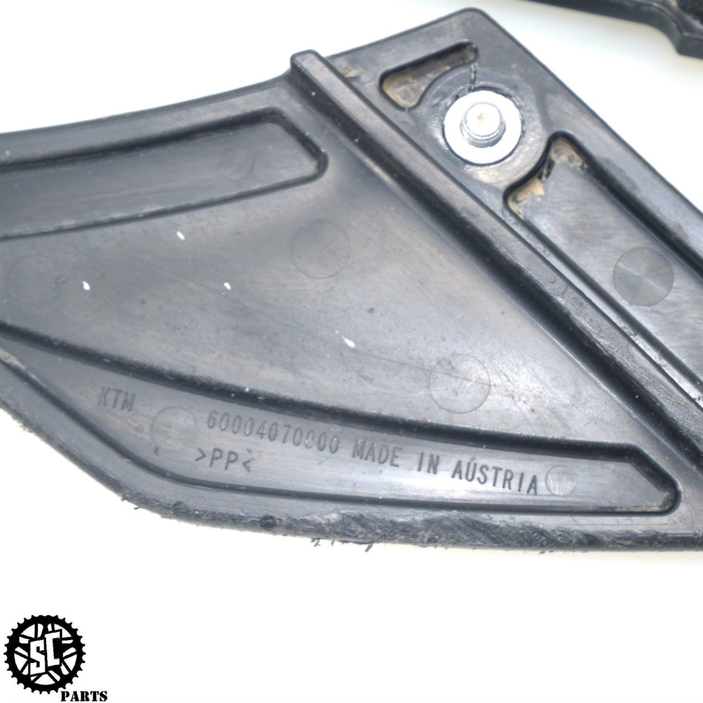 2010 KTM 990 ADVENTURE R CHAIN GUIDE 60004075000 60004070000 KT10