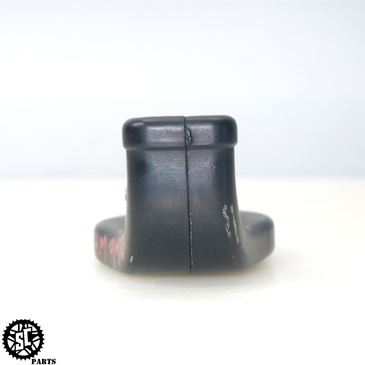2010 KTM 990 ADVENTURE R THROTTLE TUBE HOUSING HANDLEBAR GRIP 58702010000 KT10