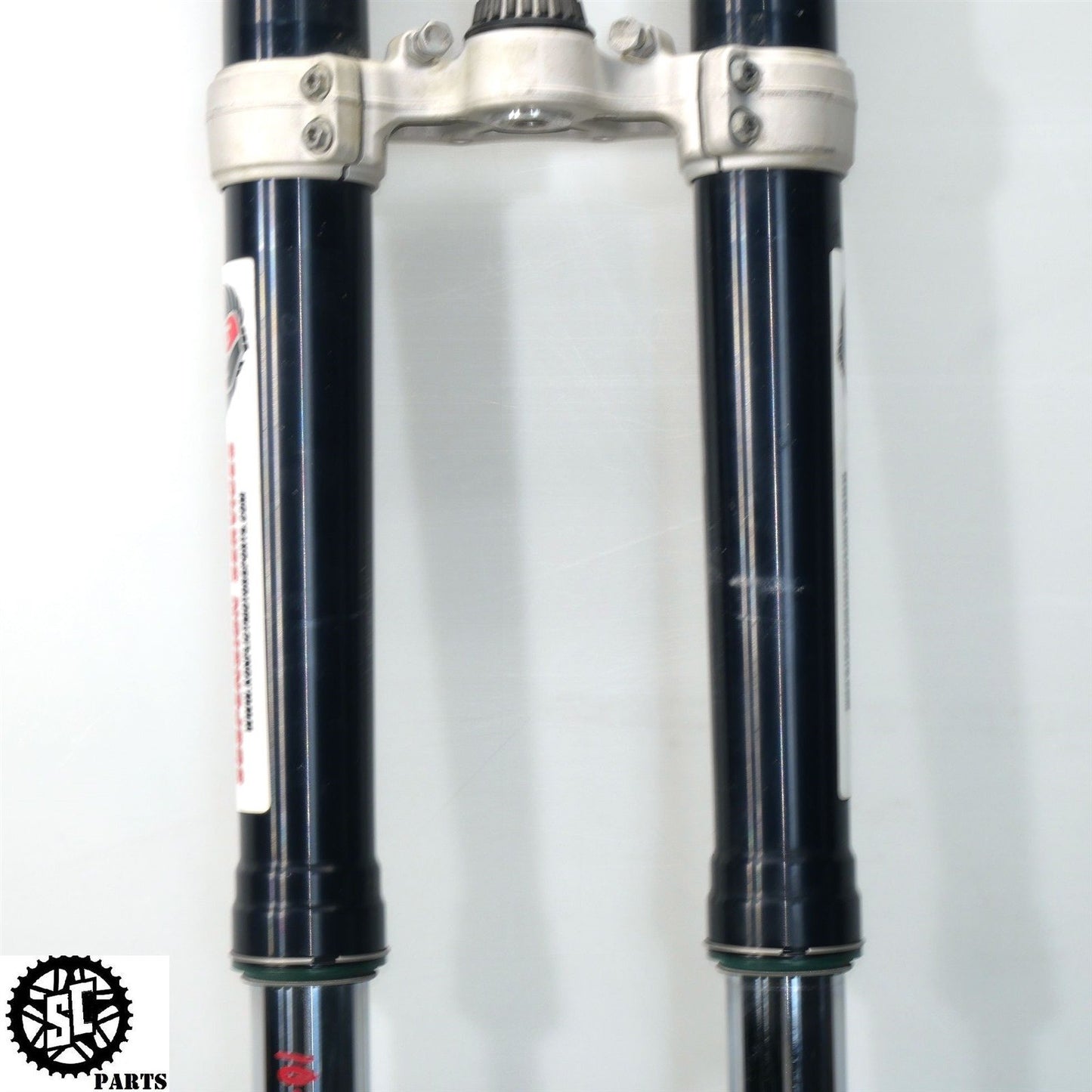 2010 KTM 990 ADVENTURE R FRONT FORK TUBE AIR VALVE 48600872S1 48600873S1 KT10