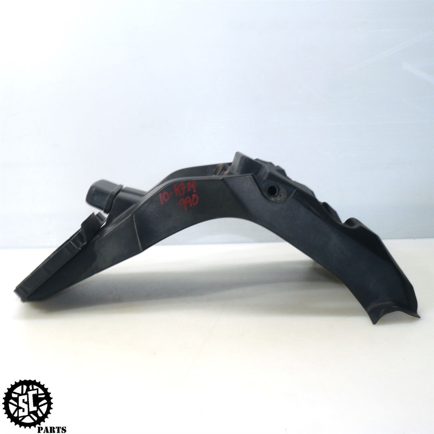 2010 KTM 990 ADVENTURE R REAR FENDER LICENSE PLATE BRACKET 60108015000 KT10