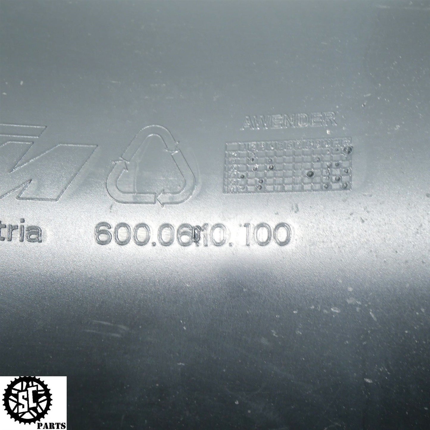 2010 KTM 990 ADVENTURE R REAR FENDER MUD GUARD 6000610100 KT10