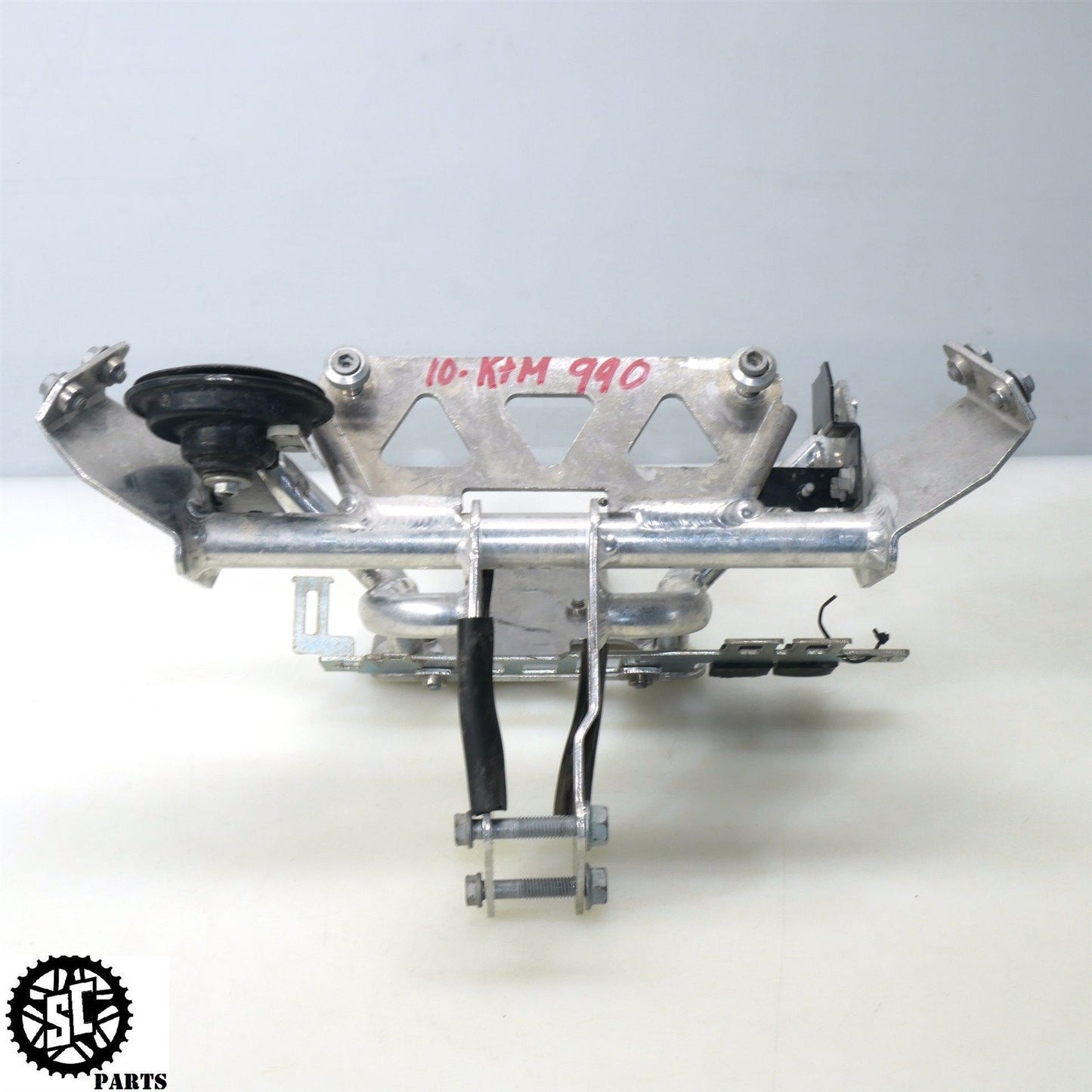 2010 KTM 990 ADVENTURE R COCKPIT FAIRING STAY BRACKET 60114010000 KT10