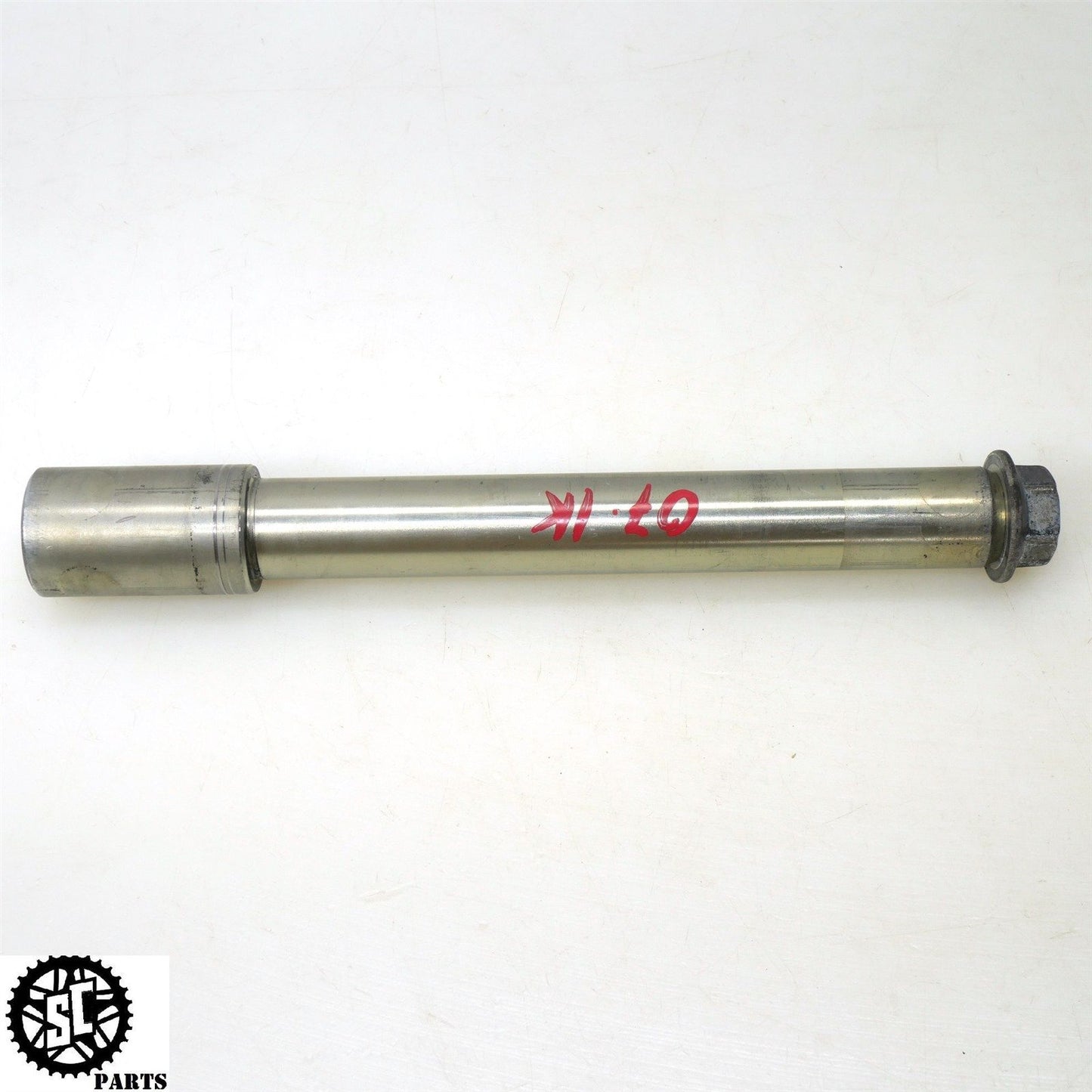 07 08 SUZUKI GSXR 1000 FRONT AXLE BOLT S73