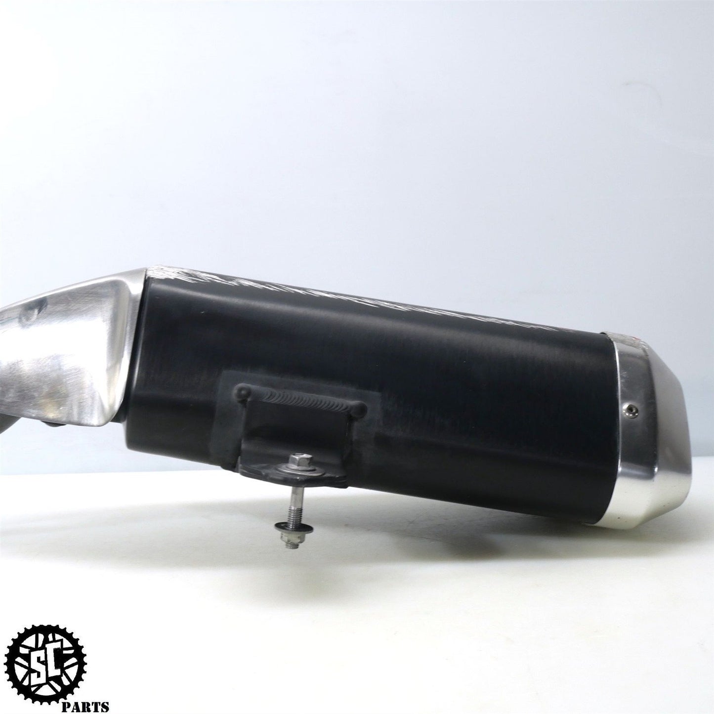 07 SUZUKI GSXR 1000 SLIP ON EXHAUST PIPE MUFFLER HEAT SHIELD S73
