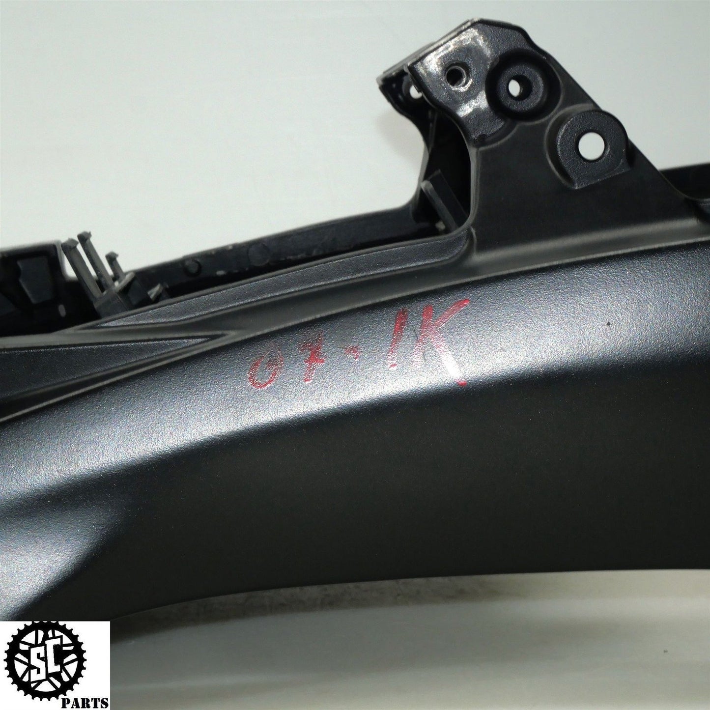 07 08 SUZUKI GSXR 1000 REAR SUBFRAME BACK TAIL FRAME S73