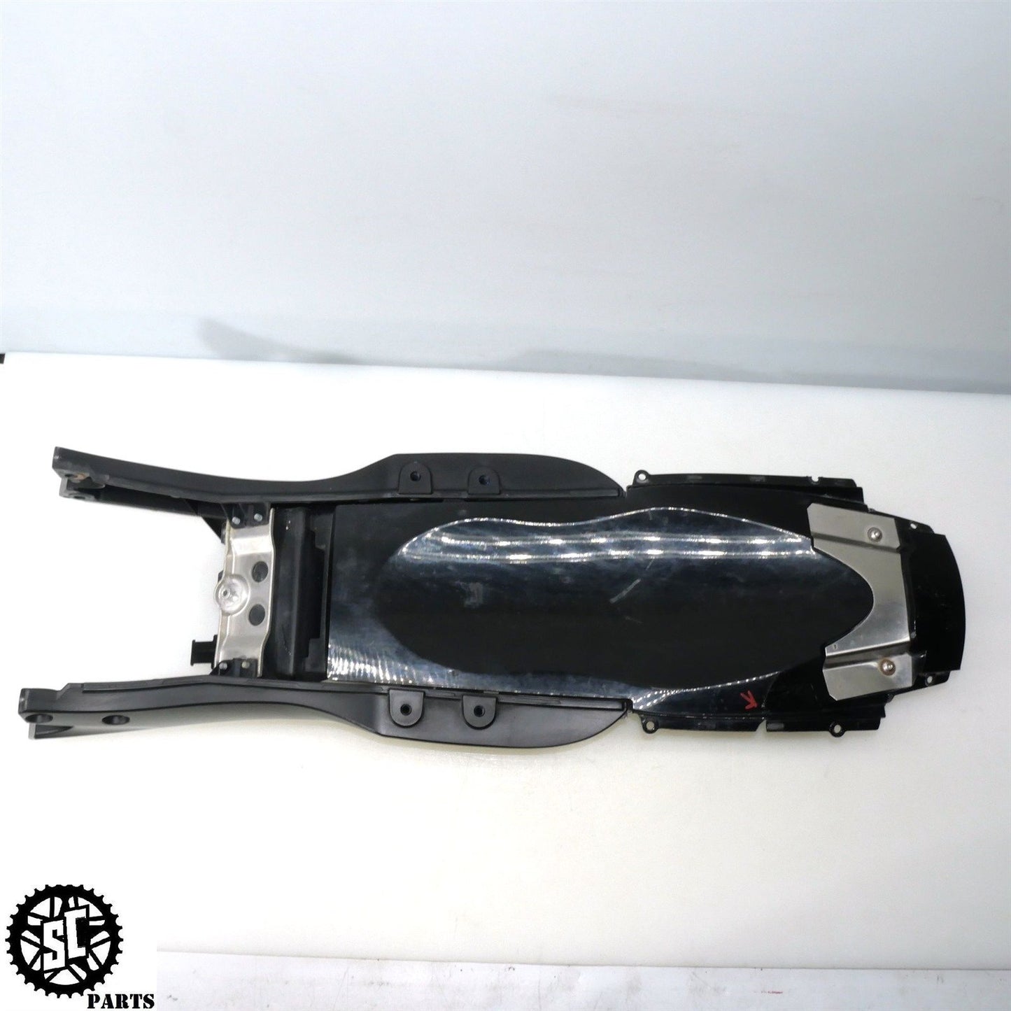 07 08 SUZUKI GSXR 1000 REAR SUBFRAME BACK TAIL FRAME S73