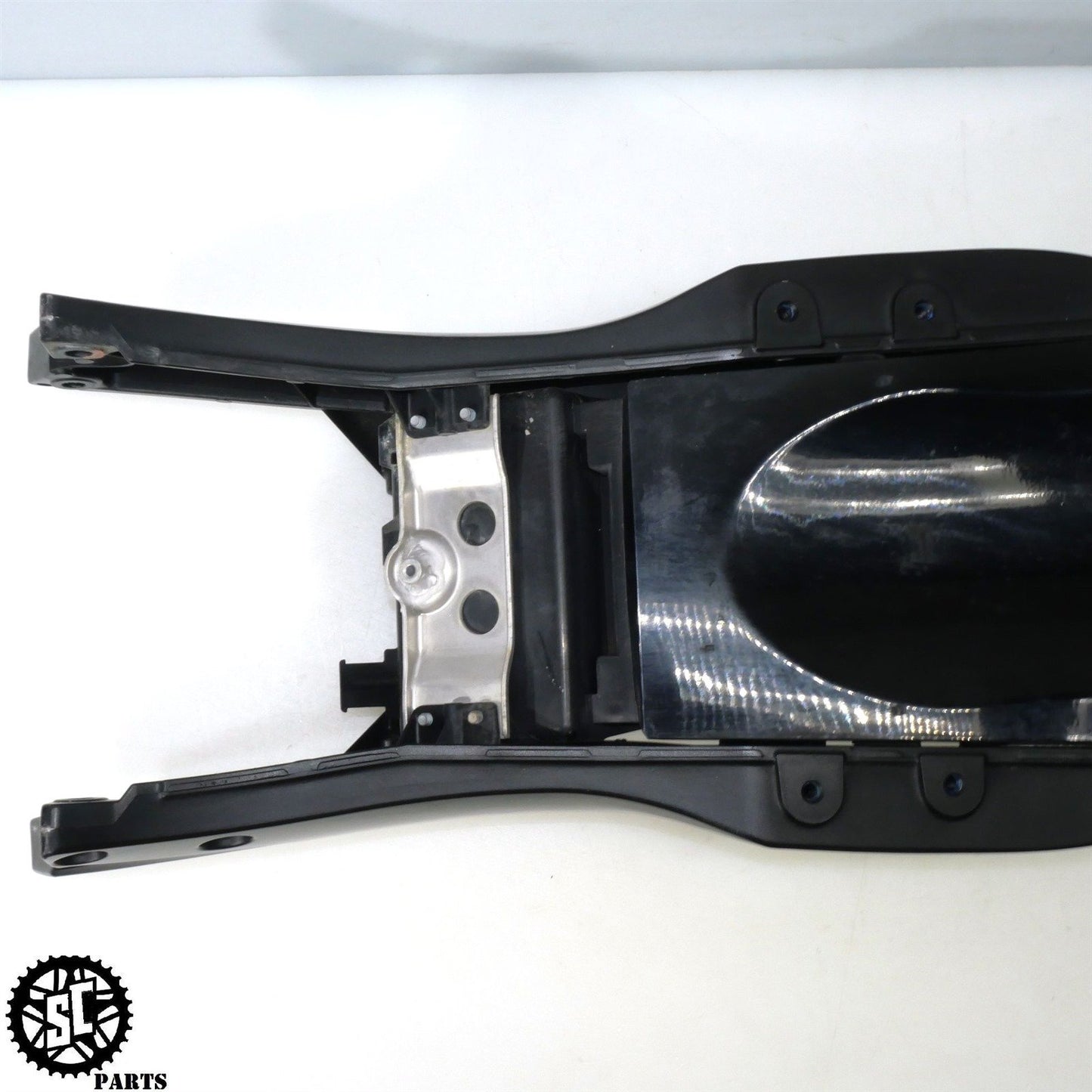 07 08 SUZUKI GSXR 1000 REAR SUBFRAME BACK TAIL FRAME S73