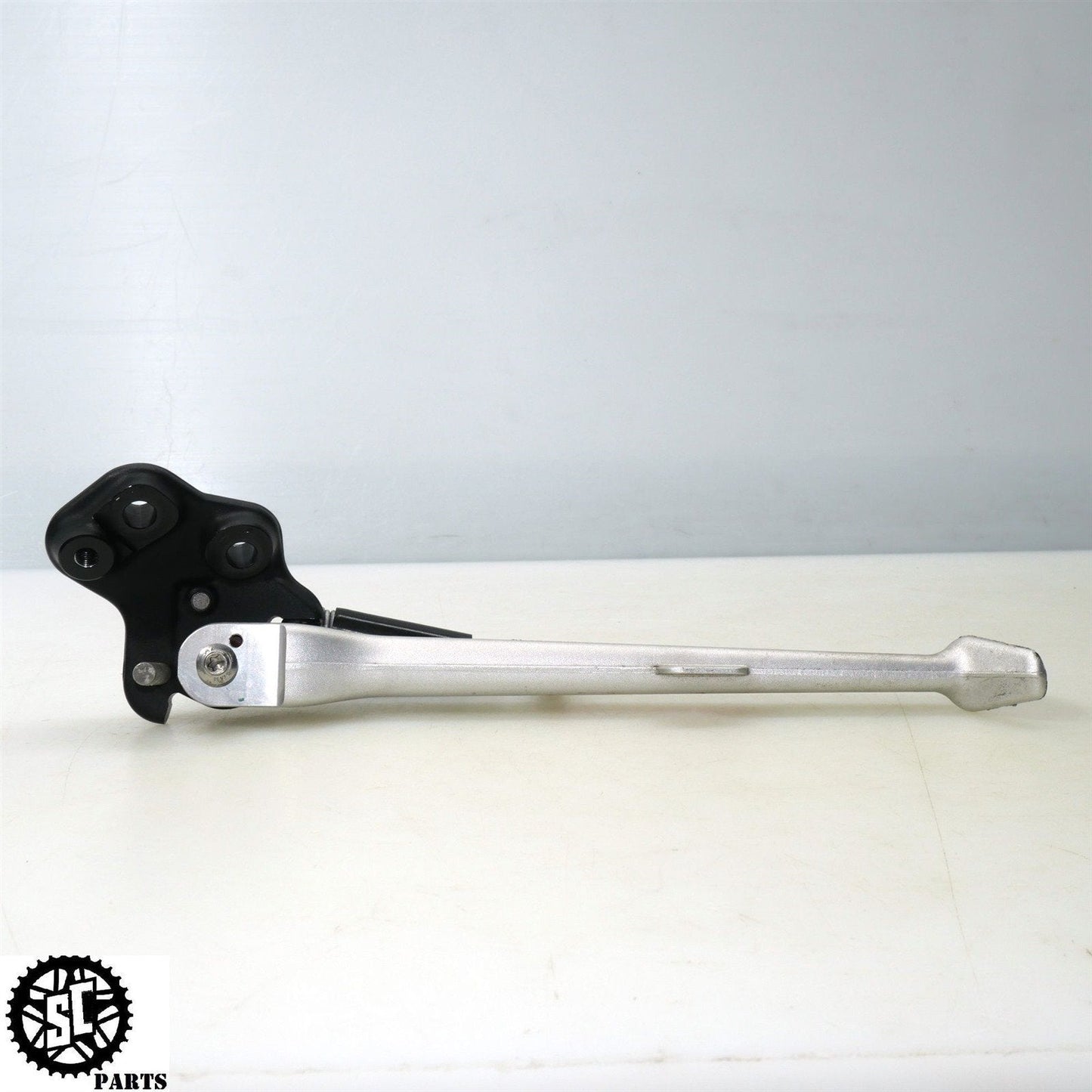 20-23 BMW S1000RR KICK STAND B32