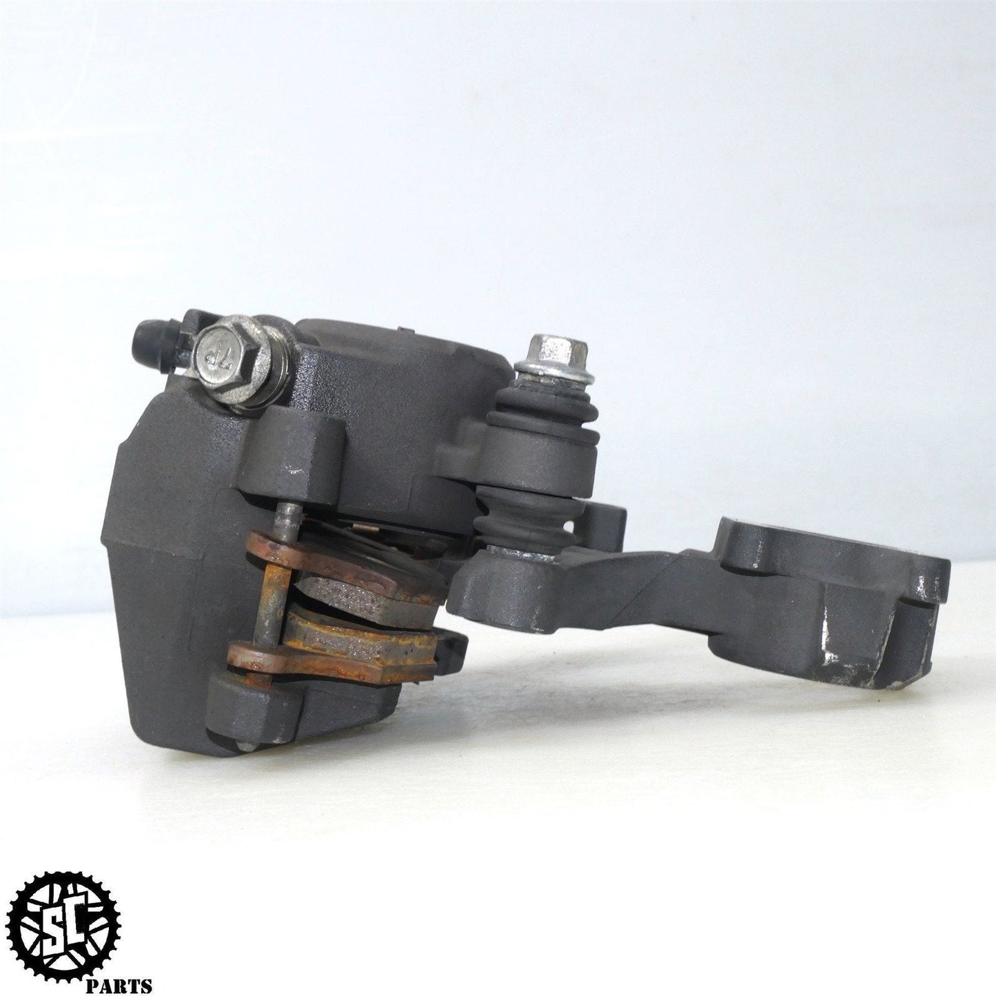 2008 SUZUKI GSXR 1000 REAR BRAKE CALIPER BRACKET S50