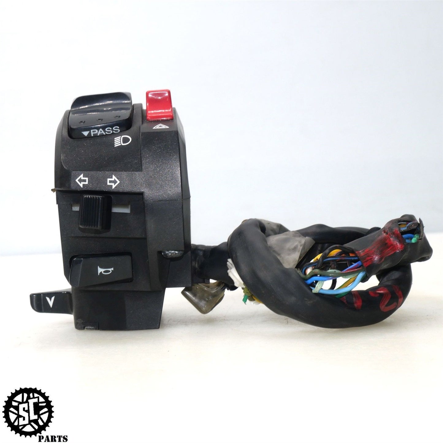 2012 SUZUKI GSXR 1000 LEFT CONTROL SWITCH 37400-47H10 S60