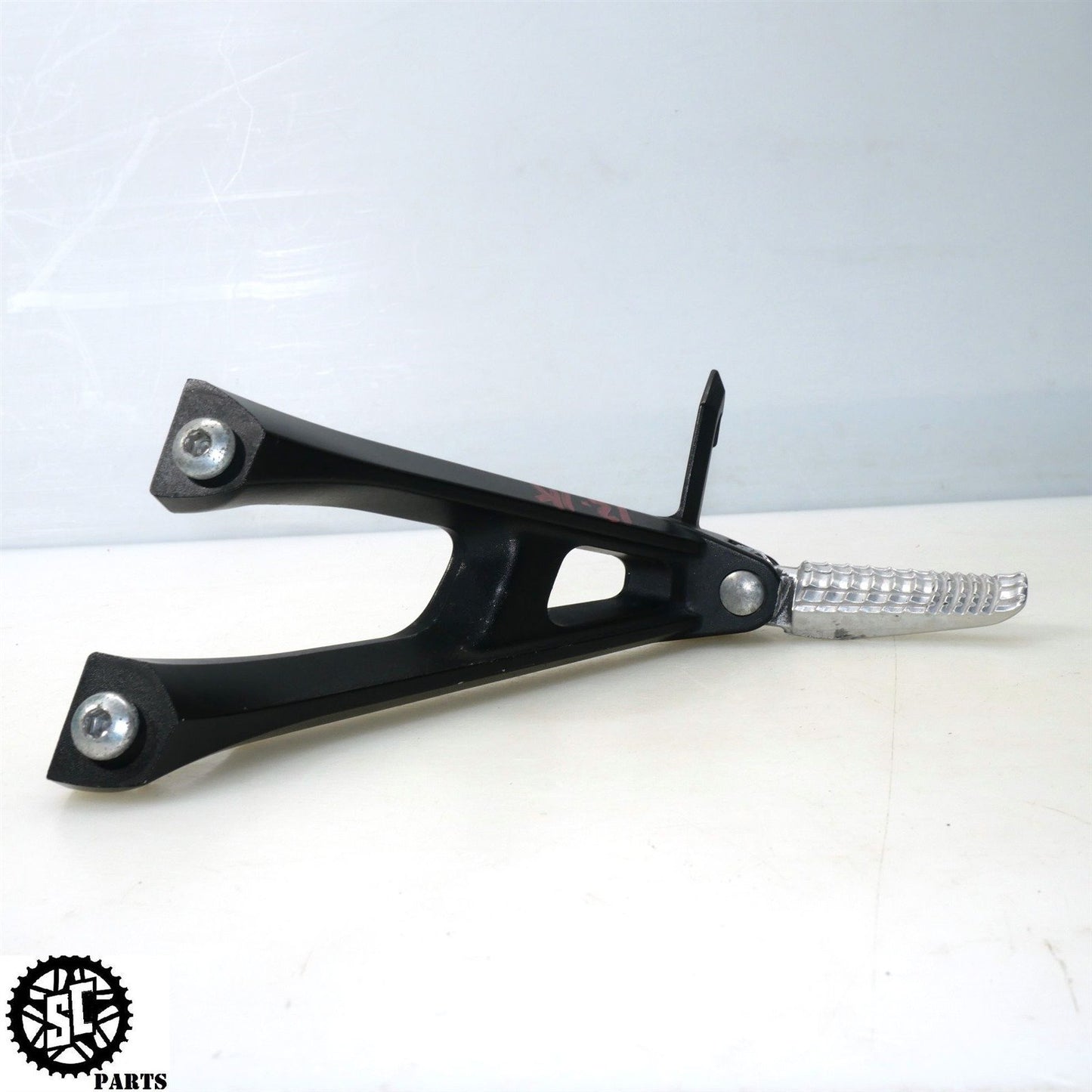 2012-2016 SUZUKI GSXR 1000 REAR PASSENGER FOOT PEGS S60