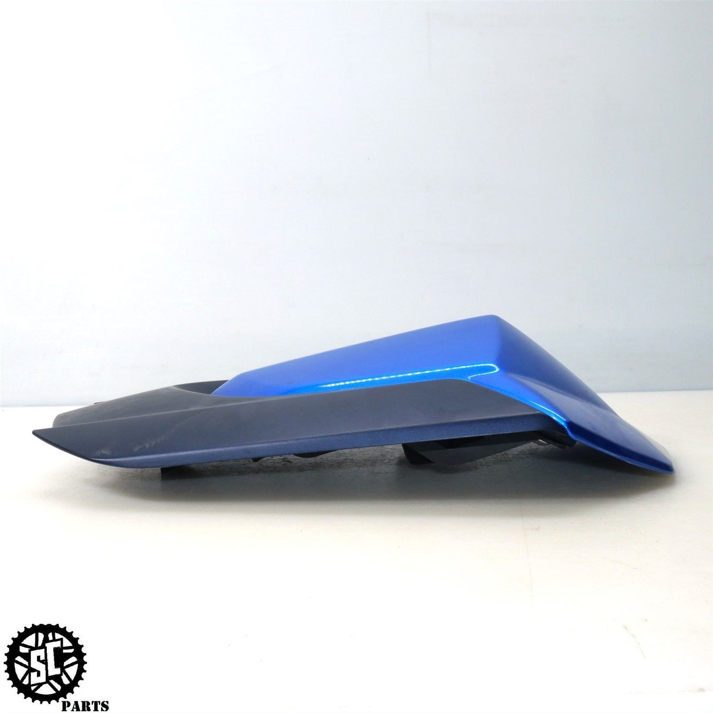 2012 SUZUKI GSXR 1000 REAR PASSENGER SOLO SEAT COWL FAIRING COVER 45551-47H S60