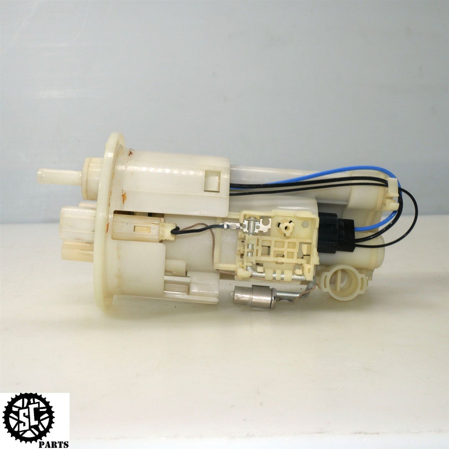2004 05 06 YAMAHA YZF R1 FUEL PUMP 5PW-13907-01-00 Y02