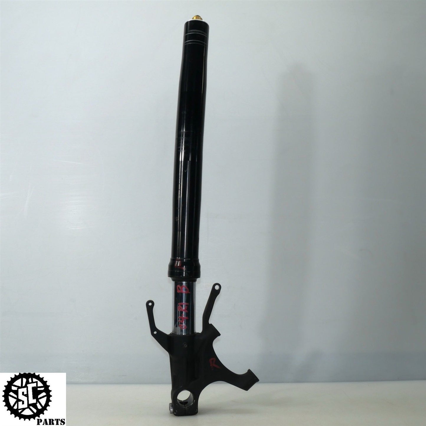2004 05 06 YAMAHA YZF R1 RIGHT FRONT FORK TUBE SB Y02
