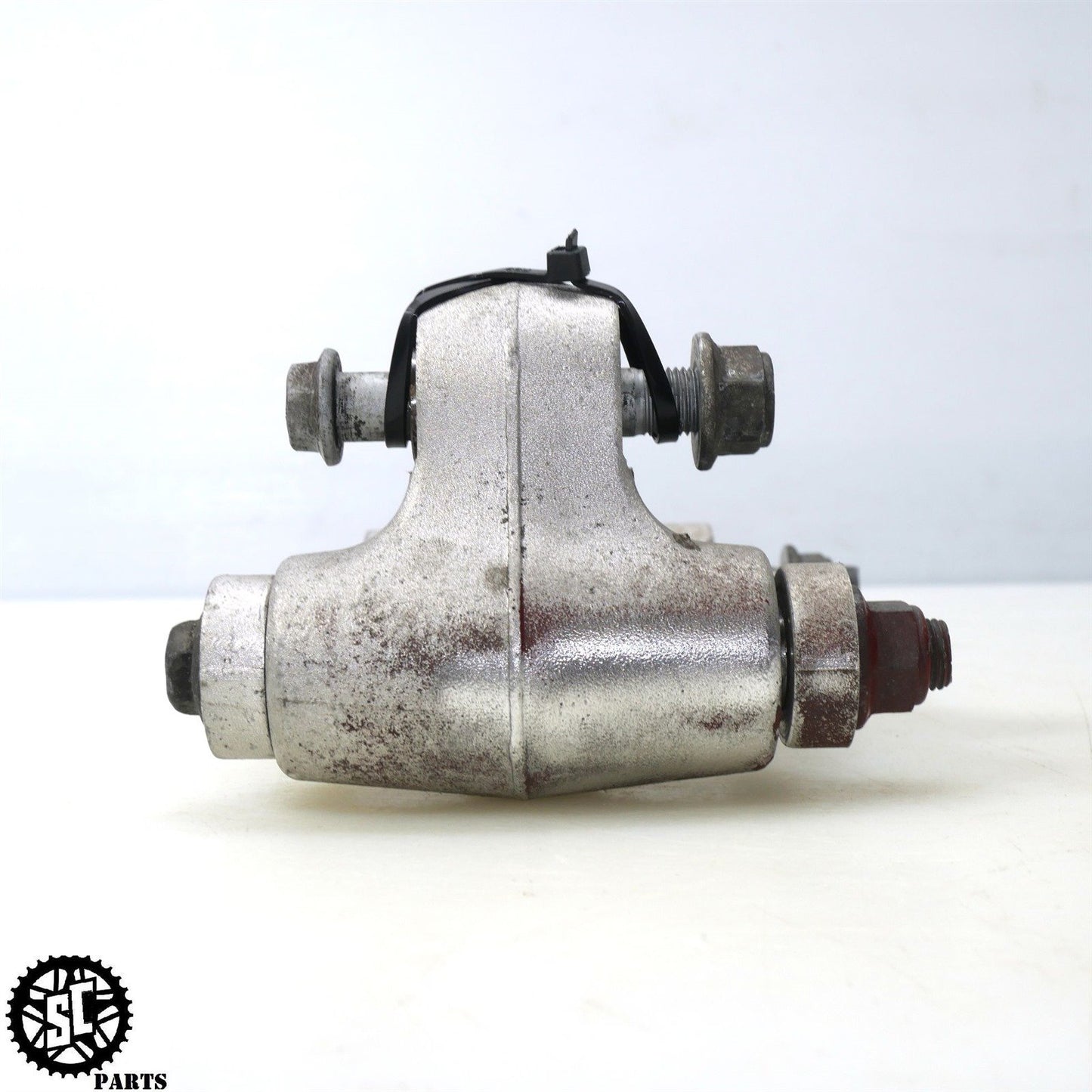 2007 SUZUKI GSXR 600 REAR SHOCK SUSPENSION LINKAGE S67