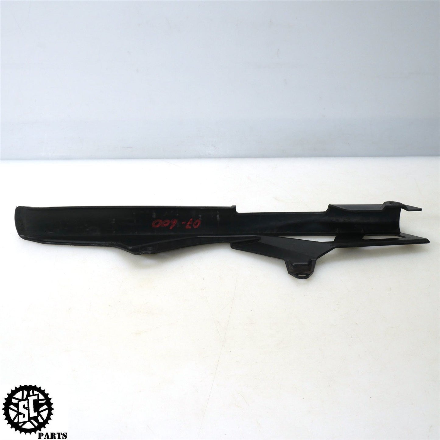2007 SUZUKI GSXR 600 CHAIN GUARD S67