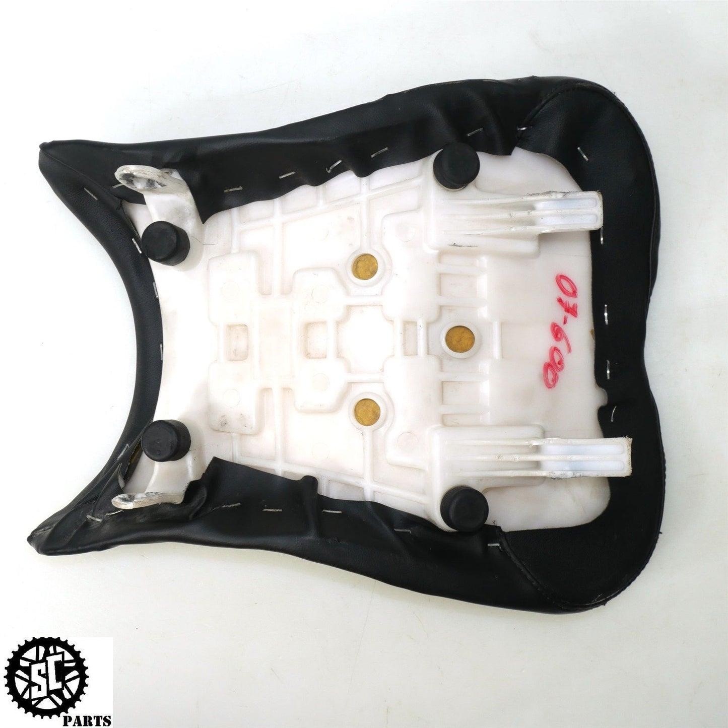2007 SUZUKI GSXR 600 FRONT SEAT AFTERMARKET COVER PADDED S67