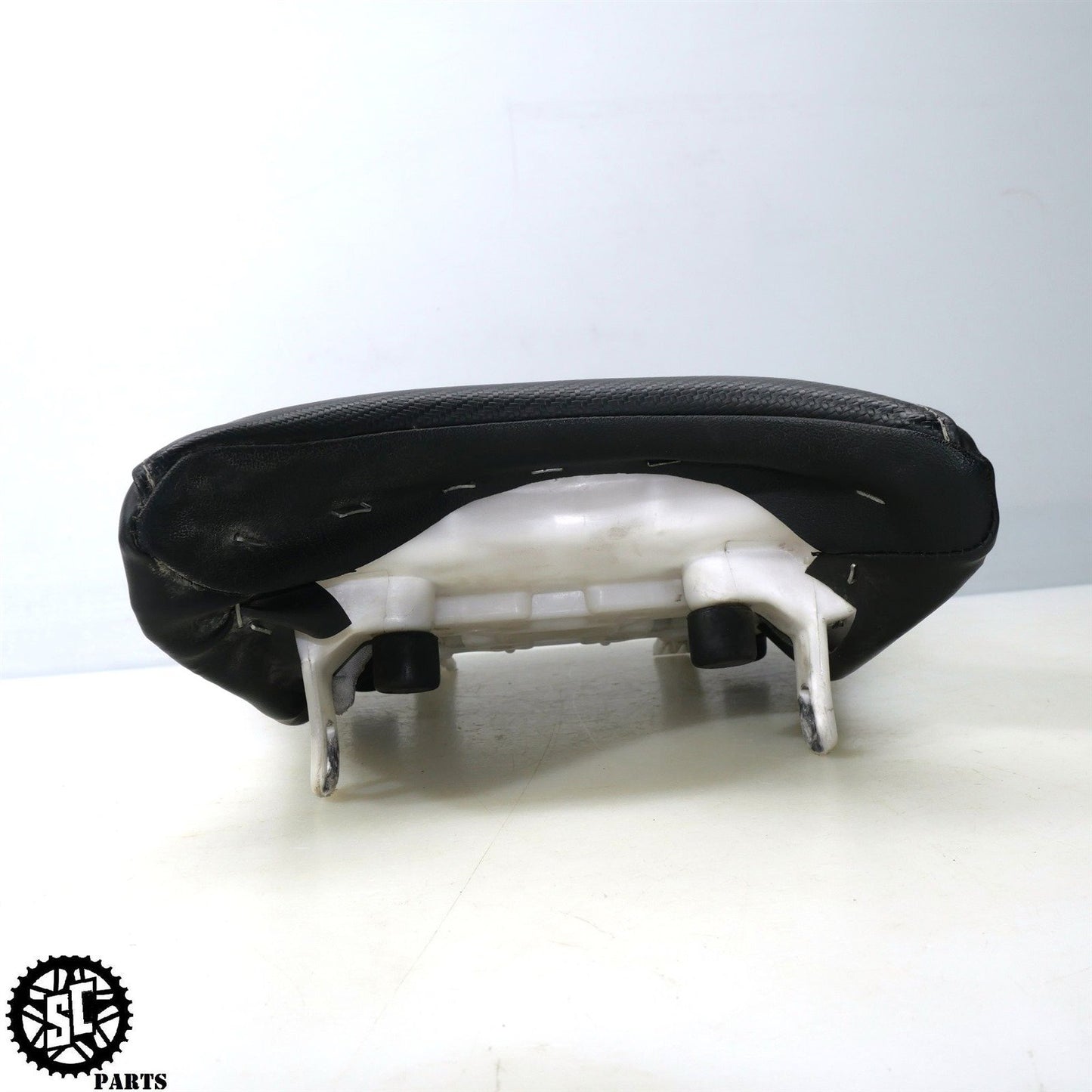 2007 SUZUKI GSXR 600 FRONT SEAT AFTERMARKET COVER PADDED S67