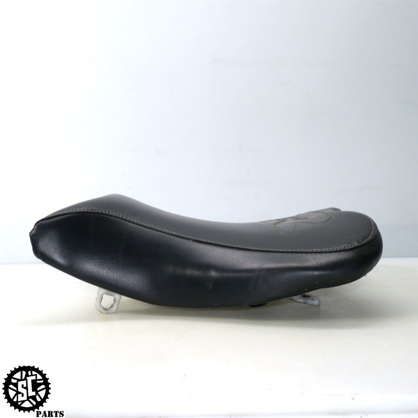 2007 SUZUKI GSXR 600 FRONT SEAT AFTERMARKET COVER PADDED S67