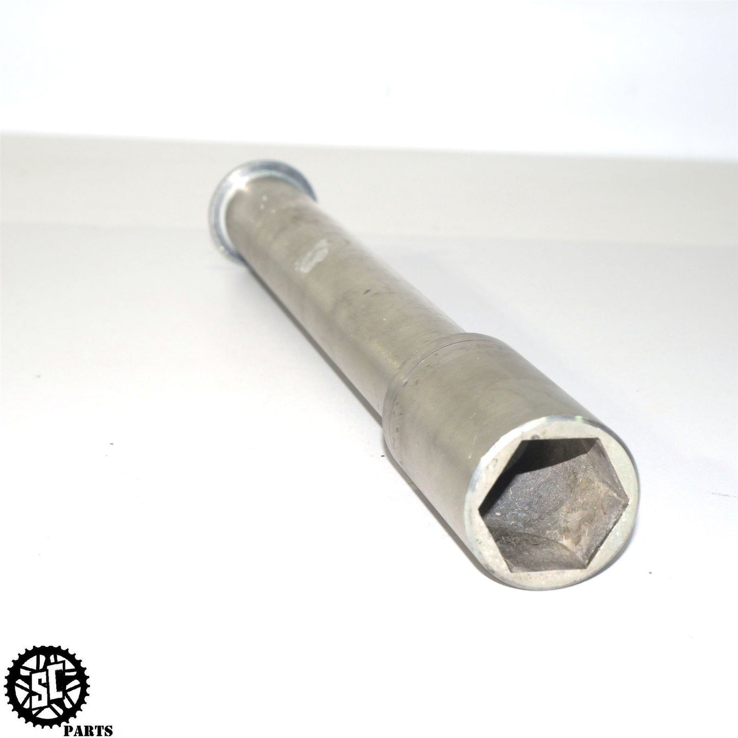 2007 SUZUKI GSXR 750 FRONT AXEL BOLT S45