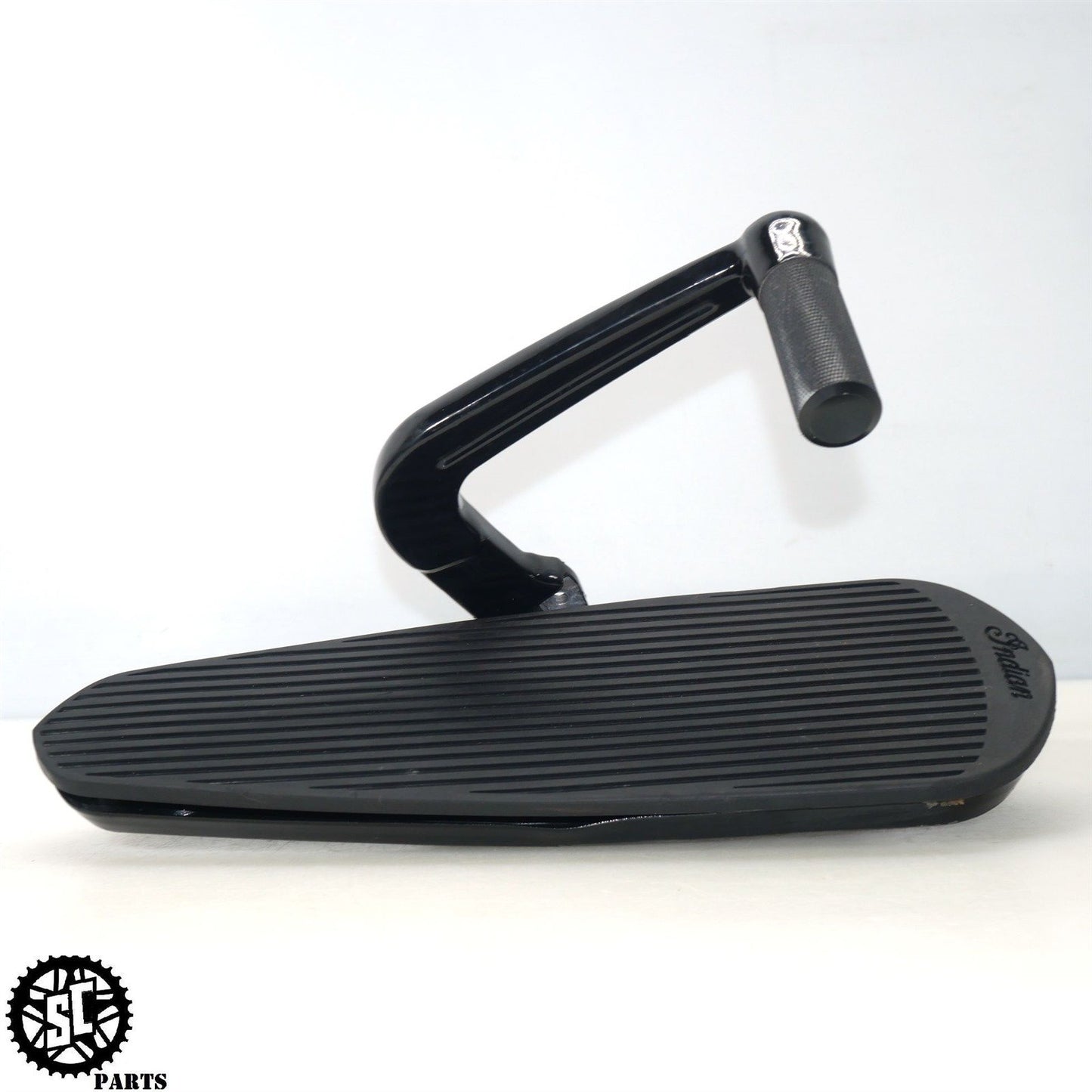 2023 20-24 INDIAN CHALLENGER RIGHT FRONT FLOORBOARD BRACKET 5143227-463 HD54